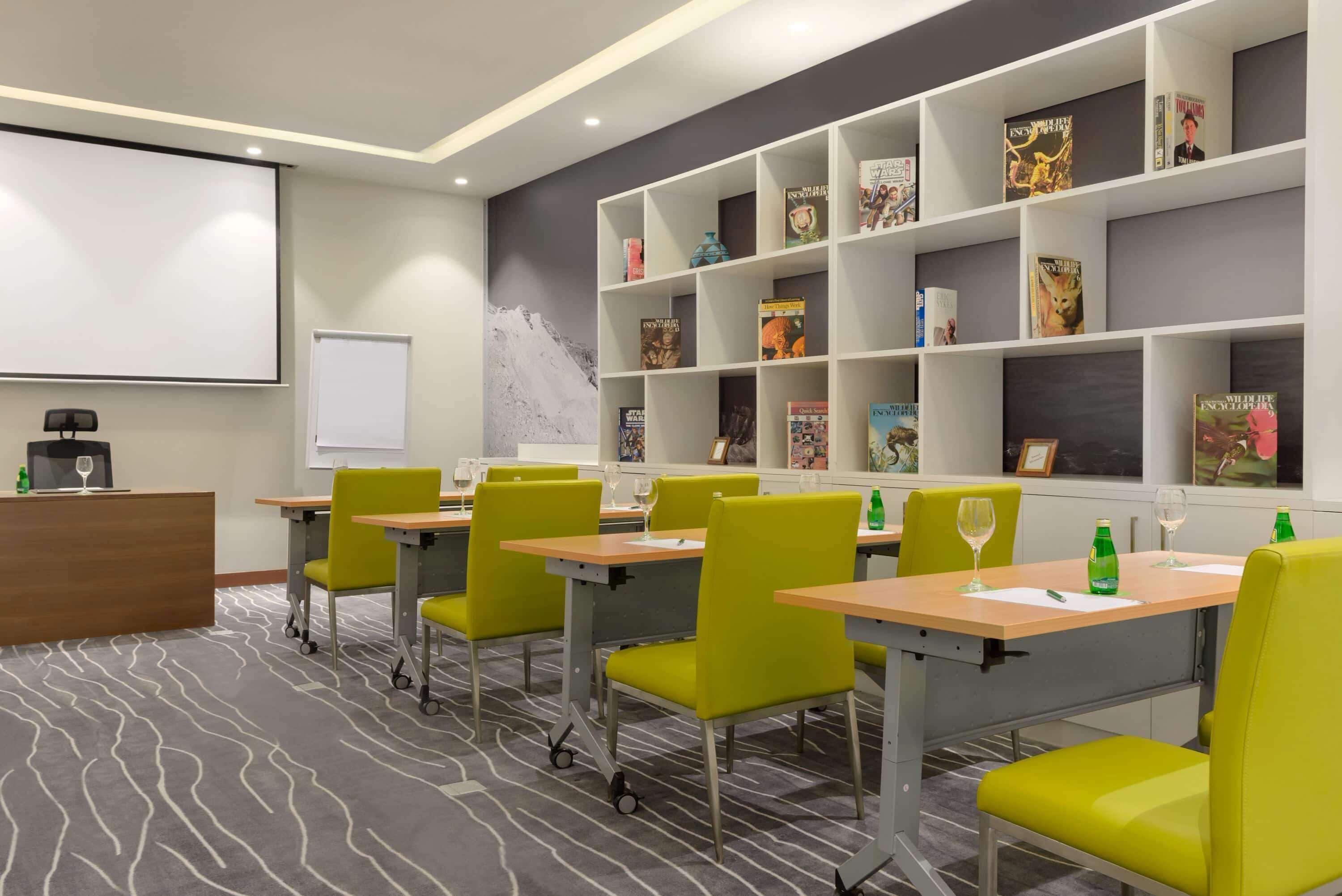 Wyndham Garden Muscat Al Khuwair Hotel Eksteriør billede