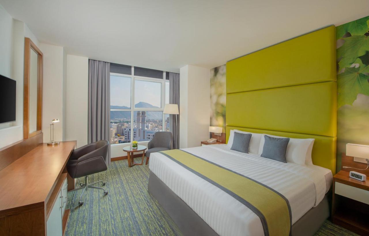 Wyndham Garden Muscat Al Khuwair Hotel Eksteriør billede